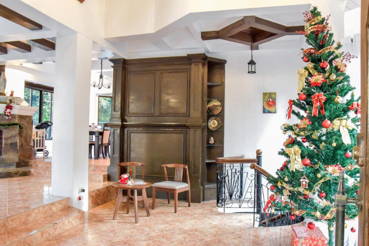 El Castillo Bed And Breakfast Angono Luaran gambar