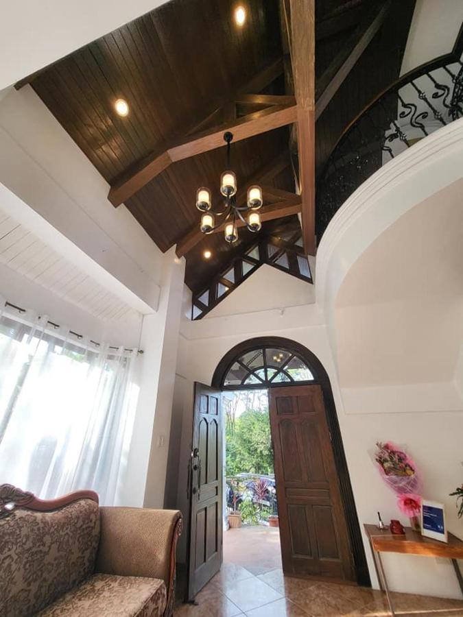 El Castillo Bed And Breakfast Angono Luaran gambar