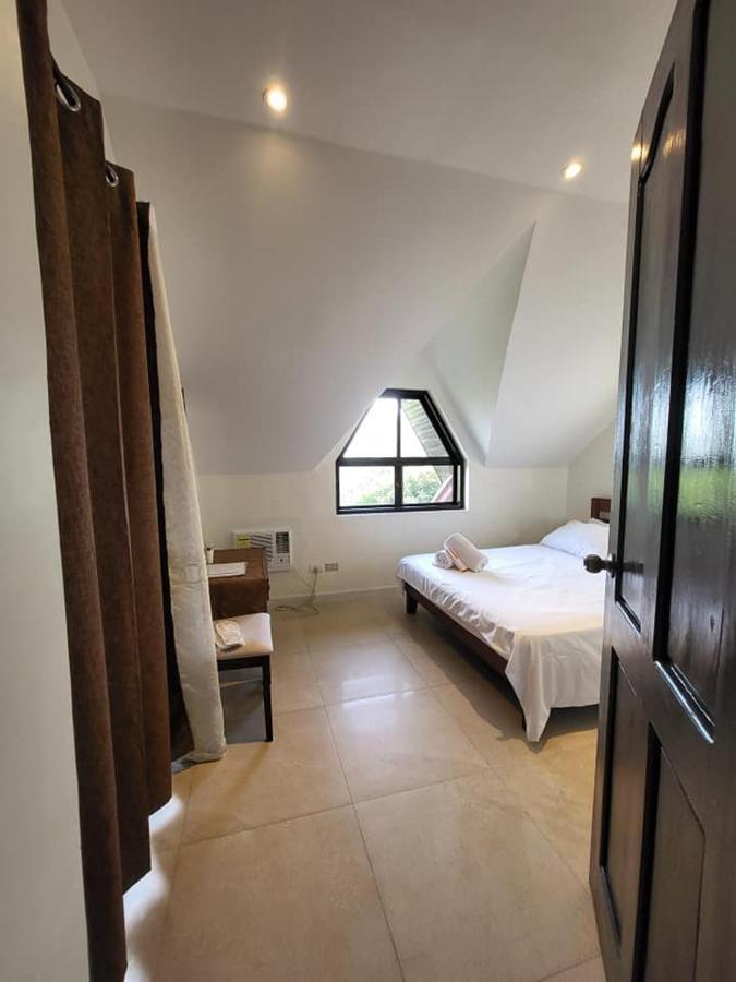 El Castillo Bed And Breakfast Angono Luaran gambar